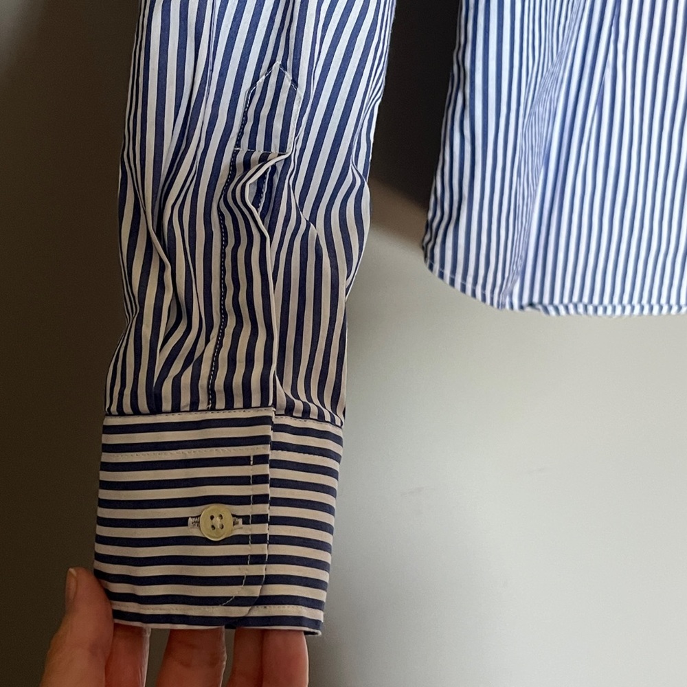 Blue and White Striped Button-Up Shirt Size XS - Picture 6 of 9